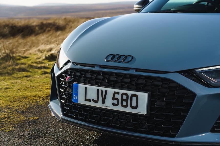 Детали экстерьера Audi R8 V10 Performance 2019 года  (UK) (фото 86 из 136)